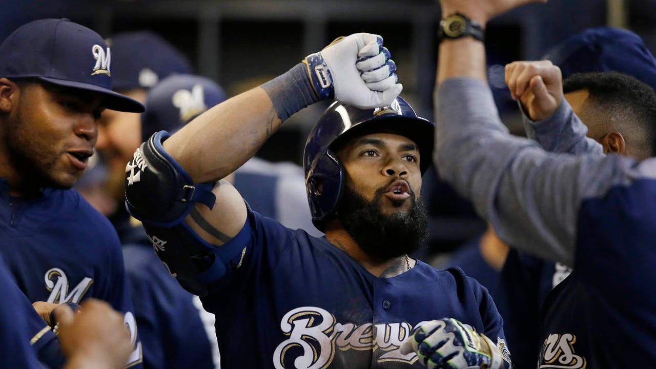 Brewers' Eric Thames hits homer in fifth straight game